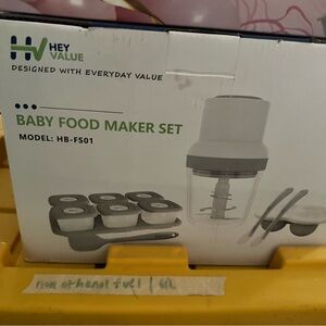 Unopened Hey Value Baby Food Maker Set